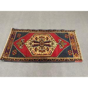 KayraHome Vintage 2x3.9 ft Small Turkish <b>Red</b> Patchwork <b>Wool</b> Rug Eco-Friendly Traditional Latex Backing Medium Thickness Medium - Product Image 2