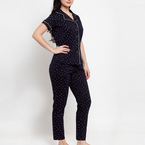 Conjunto de pijama elegante para mujer, traje de noche de manga corta de satén suave, perfecto para ropa de dormir de verano, Conjunto de pijama para mujer - Product Image 3