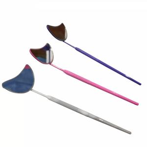 2022 Extension de cils de qualité supérieure, miroir en forme de lune avec poignée, nouveau miroir en forme de cils pour l'entretien - Product Image 3