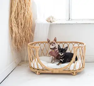 Top trend Amazon pet bed supplies animali domestici accessori per cani da casa letti naturali in rattan per cani e gatti