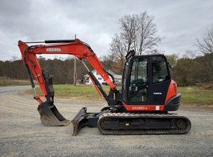 รถขุดขนาดเล็ก Kubota KX040-5 รุ่น Global Supply พร้อมสมรรถนะที่เชื่อถือได้ ระบบไฮดรอลิกที่แข็งแกร่ง - Product Image 3