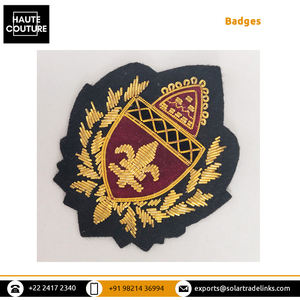 Personalizado posible para bordado a mano Lingote Kora 6X7 cms Cosido Fleur De Lis Insignias en forma de escudo para Blazers y chaquetas - Product Image 2