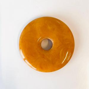 Colgante hecho de ámbar, Donut de ámbar natural color caramelo, Colgante circular amarillo - Product Image 5