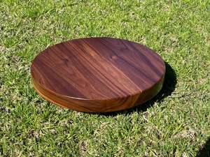 Planches à découper en bois de cerisier massif artisanales, planches à découper et à servir en bois naturel de qualité supérieure, durables et sans danger pour les aliments - Product Image 3