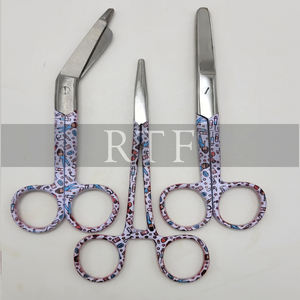 Ciseaux à pansements en acier inoxydable pour premiers secours et soins de santé, ciseaux manuels inclinés pour infirmières par Raw to Fine pour les professionnels - Product Image 6