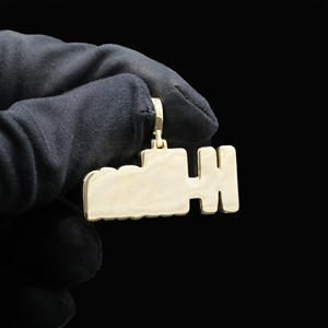 Pendentif unisexe en acier inoxydable haut de gamme personnalisé avec diamants CZ glacés, style hip-hop - Product Image 4