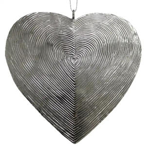 Cœur suspendu en métal doré fait main, écologique, taille personnalisée pour la décoration de la maison, du salon et de Noël - Product Image 3