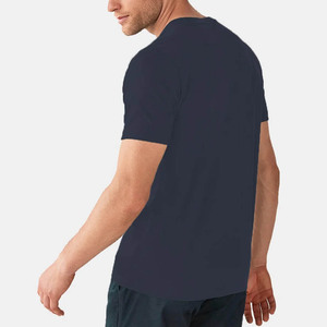 T-shirt à poche à manches courtes et coupe décontractée pour homme T-shirts à col rond coupe ajustée 100% coton Essentials pour homme - Product Image 3