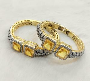 กำไลข้อมือหินสีทองโบราณ ดีไซน์หรูหรา ชุดคู่สำหรับผู้หญิง เครื่องประดับอินเดียทำมือ ขายส่งจำนวนมาก กำไลข้อมือหิน - Product Image 4