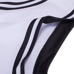 Maillot de basket-ball unisexe professionnel, taille plus, imprimé sur mesure, matériau en maille respirant et durable pour les entraînements d'équipe et les compétitions - Product Image 3