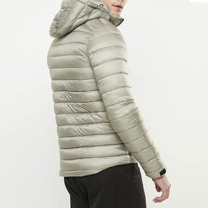 Veste bouffante d'oie épaissie pour hommes de marque personnalisée pour les sports d'hiver Vestes à capuche rembourrées OEM à bulles avec motif imprimé - Product Image 4