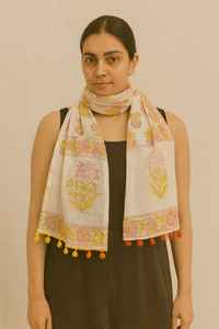 ผ้าพันคอผ้าฝ้ายสำหรับผู้หญิง เนื้อผ้าเรียบเนียน นุ่มสบาย เหมาะสำหรับลุคแฟชั่นในชีวิตประจำวัน ราคาสุดคุ้ม - Product Image 2