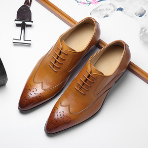 Chaussures habillées vintage en cuir givré pour hommes avec empiècements élastiques et talon résistant à l'usure - Product Image 3