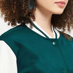 2025 nouveau cuir noir court Style de rue Logo recadrée Letterman vestes personnalisé Boxy femmes Varsity Bomber veste haute qualité - Product Image 5