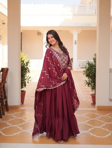 ชุดแฟนซี georgette bandhani พิมพ์ลายด้วย dupatta สีเหลือง - Product Image 5