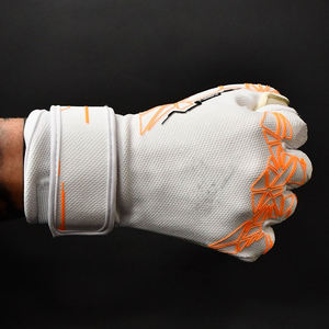 Gants de gardien de but de football pour enfants de haute qualité, logo personnalisé, en latex, paume extérieure, imperméables, sangle de poignet réglable, respirants - Product Image 5