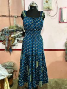 Boho Floral Maxi Dress pour les femmes tenue d'été légère idéale pour les voyages à la plage vacances et soirées en plein air décontractées - Product Image 3