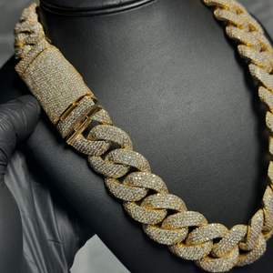 Collar de Cadena Cubana con Incrustaciones de Moissanita de Lujo, Chapado en Rodio con Acabado Dorado, Joyería Hip Hop, Pieza Destacada, Regalo para Fiestas - Product Image 3