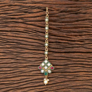 Antique meenakari tikka cho phụ nữ cổ điển làm bằng tay với mạ vàng cao yêu cầu đám cưới và quà tặng phụ kiện-216404 - Product Image 3