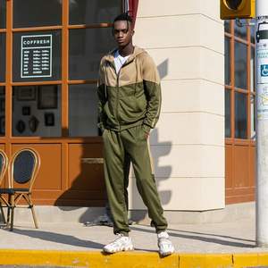 เสื้อกันหนาวมีฮู้ดสีพื้นมีเชือกผูกสำหรับฤดูหนาวระบายอากาศน้ำหนักเบา - Product Image 2