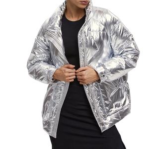 Veste matelassée pour femme Polyester personnalisé Veste matelassée à fermeture éclair à la mode pour femme Veste bouffante - Product Image 1