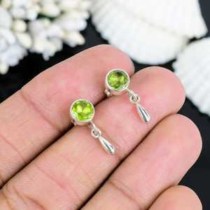 ต่างหูเพอริดอทสีเขียวเงินแท้ 925 ทำด้วยมือรูปทรงลูกแพร์อัญมณีเครื่องประดับสำหรับผู้หญิงสาวของขวัญปาร์ตี้สไตล์โบฮีเมียน - Product Image 1