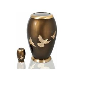 Urne funéraire en métal décorative de qualité supérieure, design oiseaux noirs en vol, directement de l'usine, urne funéraire pour adulte, souvenir commémoratif pour humain. - Product Image 6