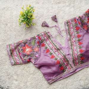 Col en V readymade cousu travail manuel ethnique travail de broderie lourde retouche avec séquence sur toutes les manches du chemisier vêtements de fête de mariée - Product Image 5