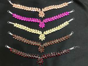 Ecuestre de calidad superior importado en forma de corazón, diamantes de imitación multicolores, bridas de caballo, brazaletes e imán, equipo de caballo más cercano - Product Image 4