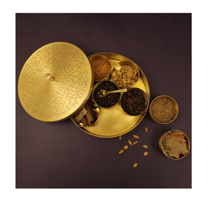 Caja de especias de latón con 7 compartimentos, utensilios de cocina pulidos en oro hechos a mano, caja de especias personalizada al mejor precio - Product Image 6