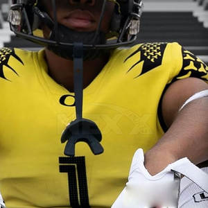 En stock Venta caliente de fútbol americano Bicep Bands Professional Made American Football Bicep Bands - Product Image 6