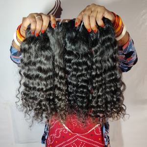 Cuticule alignée non transformée de cheveux humains vierges bruts Remy 100% extensions de temple indien faisceaux de vague lâche à vague profonde - Product Image 2