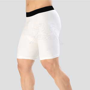 Precio razonable Pantalones cortos de compresión hechos a medida Pantalones cortos de compresión ligeros de color sólido para hombres - Product Image 2