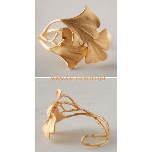 Feuille Concevant Or Poli Métal Décor De Table Anneau De Serviette La Plus Haute Qualité Top Vente De Luxe Ronds De Serviette Pour L'anneau De Tissu De Fête - Product Image 2