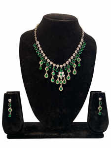 Collier et boucles d'oreilles AD en acier inoxydable de qualité supérieure avec diamant pour femme-Style vintage pour les occasions cadeaux - Product Image 2