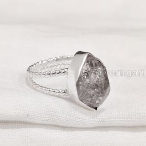 Bague pour femme en argent sterling 925 avec diamant Herkimer brut naturel, double bande torsadée, bijoux de Noël - Product Image 1