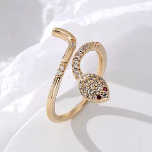 Diseño de serpiente de moda, anillo abierto Ajustable con revestimiento de cobre y microincrustaciones de goteo de oro real con circón perfecto para mujeres - Product Image 3