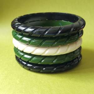 กำไลข้อมือเรซิ่นวินเทจทำมือ สีน้ำตาลเข้ม ดีไซน์สั่งทำพิเศษ - Product Image 6