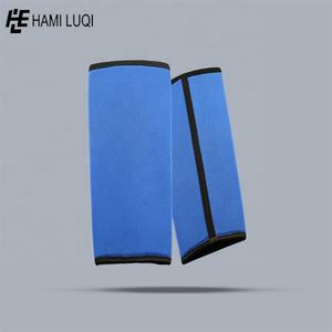 Mejore el rendimiento con mangas de compresión de rodilla listas para el gimnasio - Product Image 5