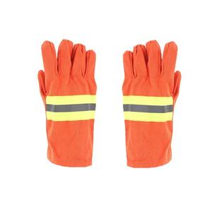 Gants ignifuges épais résistants à l'usure pour la lutte contre les incendies en plein air pour la formation aux incendies de forêt et les activités de sécurité incendie sur le campus - Product Image 1
