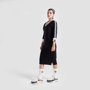 Robe de gymnastique Endura en noir - Product Image 1