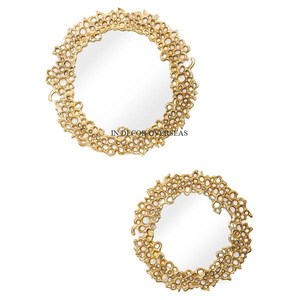 Marco de diseño único chapado en oro de Metal resistente con juego de espejo de 2 suministros de arte de pared decorativos para el hogar y el Hotel DE LA India - Product Image 1