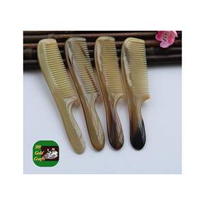 Venta al por mayor de Peine de cuerno de búfalo natural clásico de gran tamaño para la artesanía de salón infantil para el cuidado diario del cabello recuerdo proveedor de Vietnam - Product Image 5