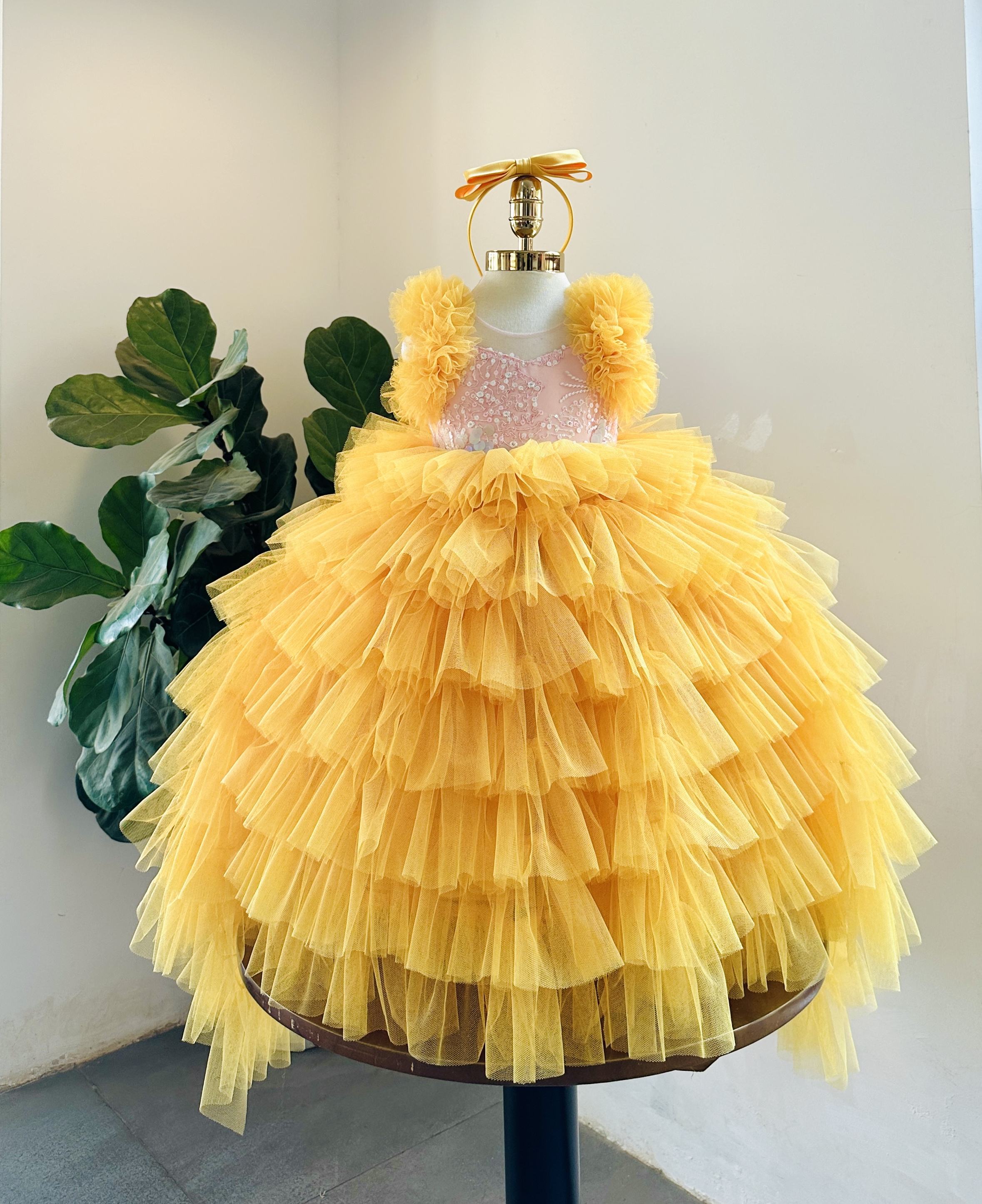 สีเหลือง