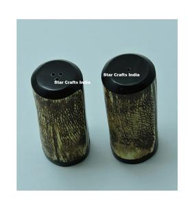 Juego de Salero y Pimentero de Cuerno de Lujo, Estilo Pulido, Decoración para el Hogar y Utensilios de Cocina, Uso de Star Crafts India - Product Image 1