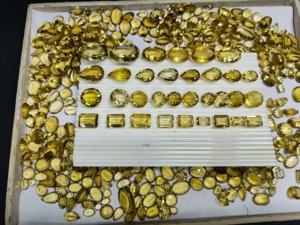 Piedra Preciosa de Cuarzo Limón Natural Hecha a Mano de Alta Calidad, Corte Mixto de Grado Superior, Amarillo, Tamaño Libre, Piedra Suelta, Gemas Mehrajudin, Tercera Parte - Product Image 3