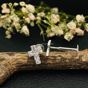 Boucles d'oreilles en or massif 14 carats avec diamants naturels. - Product Image 5