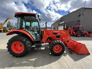 Tracteur agricole de taille moyenne 4x4 haute puissance, confort et précision, composants principaux moteur et engrenage, 2020 pour M4D-071HDC12 - Product Image 2