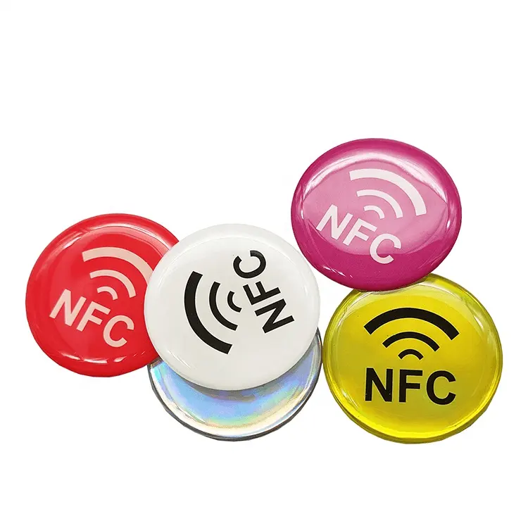 Adesivo impermeabile Logo personalizzato Social Media telefono RFID NFC epossidico tag frequenza 13.56MHz per lo scambio di dati due cellulari