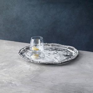Plateau de service en aluminium de fabrication fiable pour une utilisation sur une table à manger moderne, offrant une surface de service propre et polie - Product Image 1